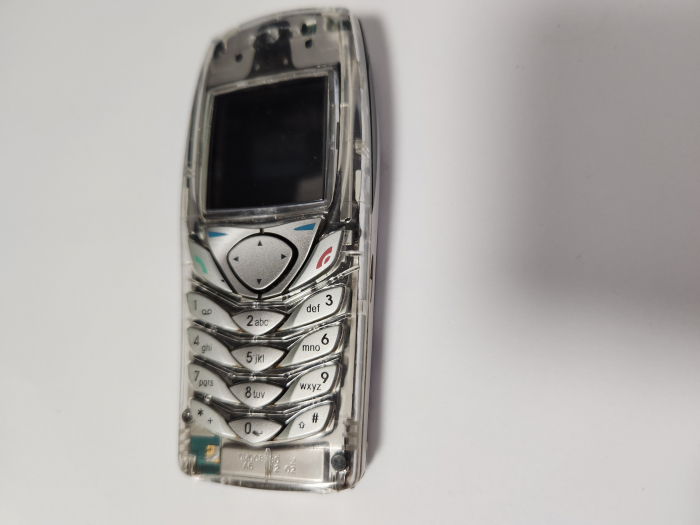 Telefon Nokia 6100 transparent reconditionat model rar [2]