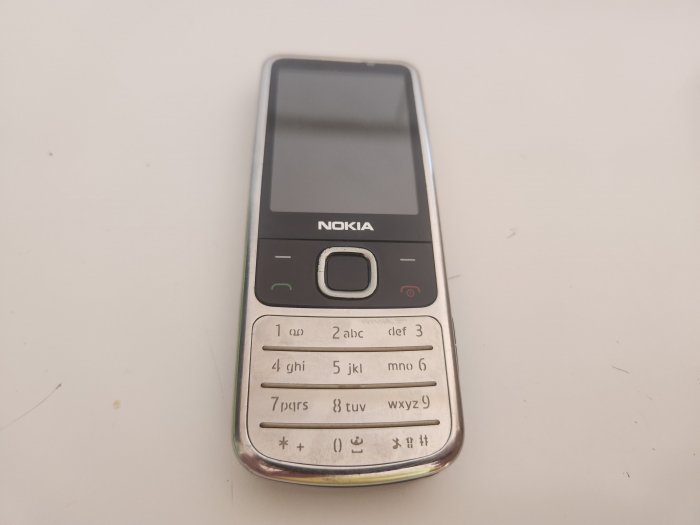 Telefon Nokia 6700 classic argintiu folosit [1]
