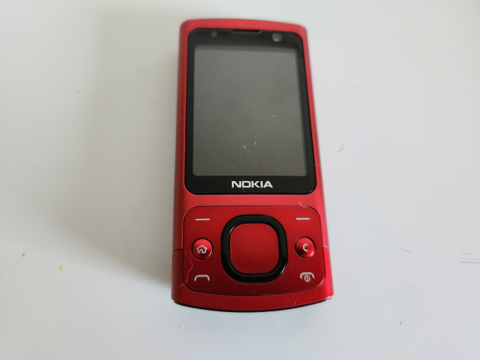 Telefon Nokia 6700 slide stare foarte buna [1]