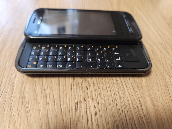Telefon Nokia C6-00 folosit [2]