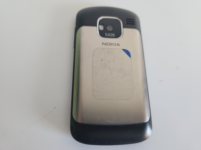 Telefon Nokia E5 folosit [2]