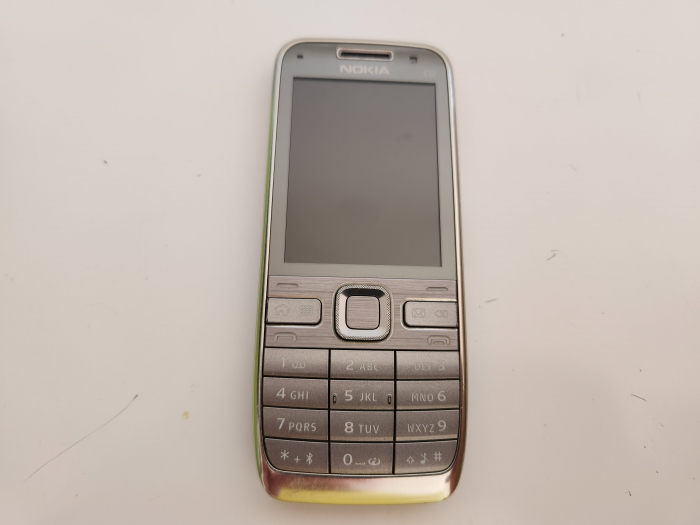 Telefon Nokia e52 folosit in stare foarte buna [1]