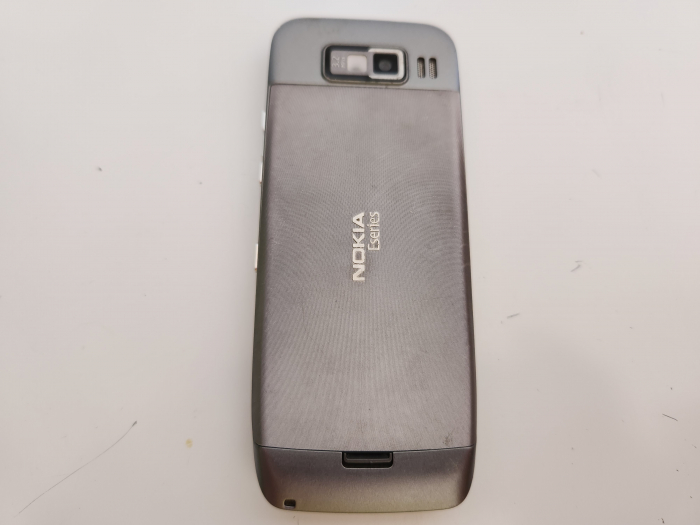 Telefon Nokia e52 folosit in stare foarte buna [2]