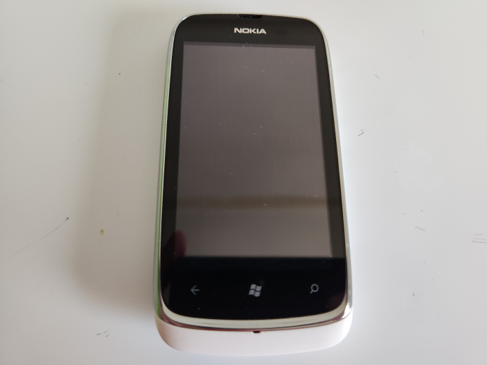 Telefon Nokia 610 RM-835 folosit [3]