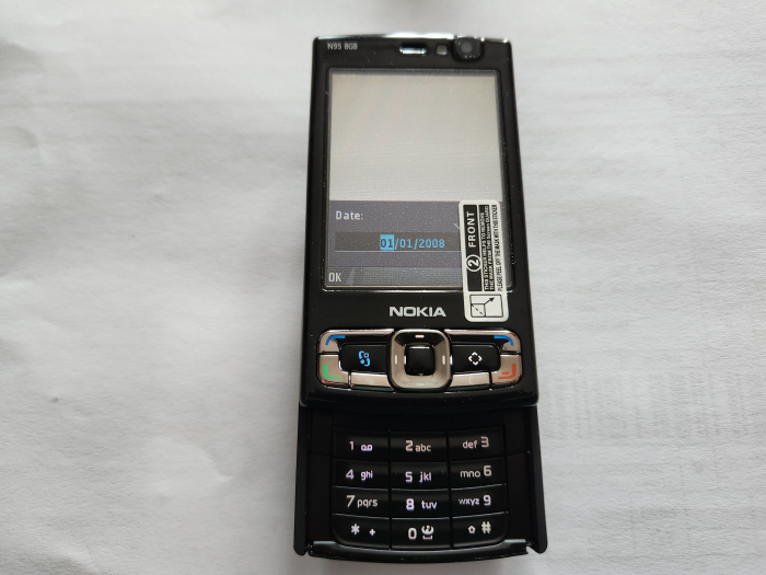 Telefon Nokia N95 8GB negru reconditionat [2]