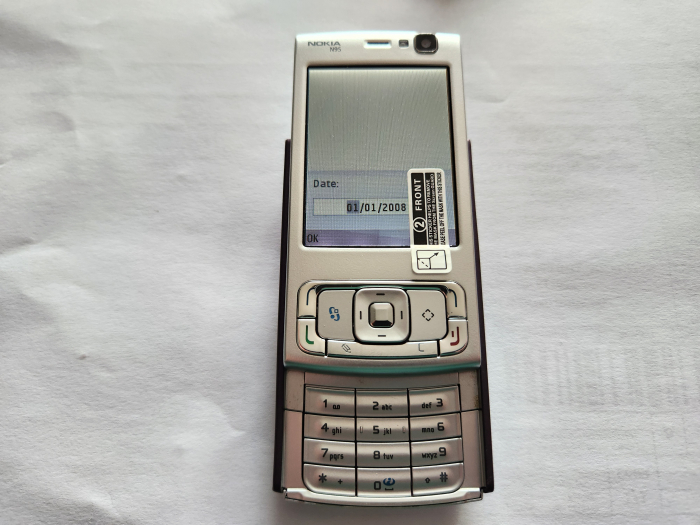 Telefon Nokia N95 argintiu reconditionat [2]