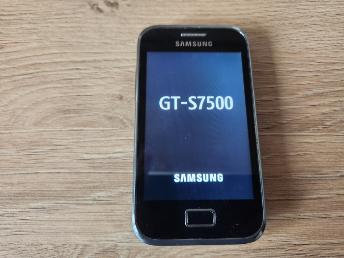 Telefon Samsung Galaxy Ace Plus S7500 folosit [1]
