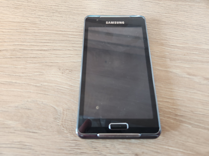 Telefon Samsung Galaxy S Wi-Fi 4.2 YP-GI1  negru impecabil [1]