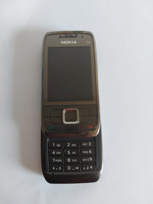 Telefon Nokia E66 folosit [2]