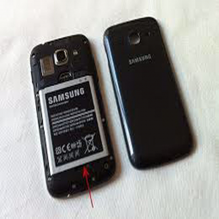Accesorii telefoane si tablete - Capac cu mijloc si rama pentru Samsung Galaxy Ace 3 4G S7275 folosit
