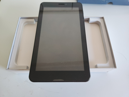 Tablete - Conexiune 4G integrata   Functie apelare, GPS, Bluetooth 4.0 CPU: Quad Core GPU: Mali T720 Display 8” IPS, 1280x800 px Android™ 6.0, Marshmallow, produsul a primit upgrade la Android™7.0, Nougat in data de 07.06.2018 Memorie RAM 1GB Memorie Flash 8GB Suporta card microSD de pana la 128GB Wi-Fi Direct Camera principala 5MP, Autofocus, LED Flash Camera secundara 2MP Baterie 4300mAh