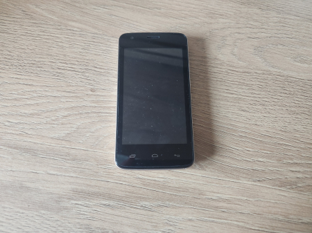 Telefoane mobile - Telefon Allview P4 eMagic, 4 inch, 3G, Folosit, Stare Impecabila, Cu Acumulator, Incarcator si Cutie