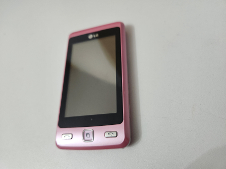 Telefoane Vonino - Telefon LG Cookie Kp501 roz folosit