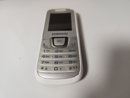 Telefoane mobile - Telefon mobil Samsung SGH-E250i argintiu folosit