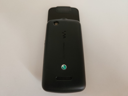 Telefon mobil Sony Ericsson W100i Spiro negru reconditionat [2]