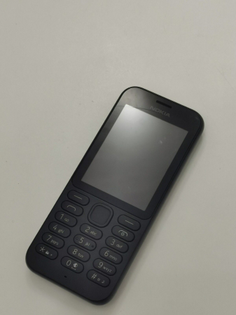 Telefoane Nokia - Telefon Nokia 215 negru folosit rm-1111 grad B