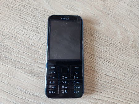 Telefoane mobile - Telefon Nokia 225 negru folosit RM-1011