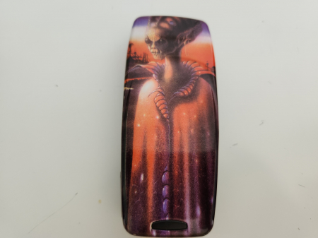 Telefon Nokia 3310 folosit cu carcasa alien [1]