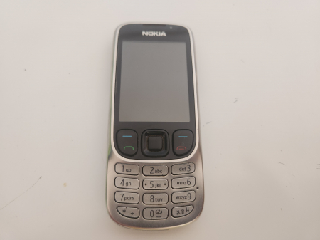 Telefoane mobile - Telefon Nokia 6303 folosit argintiu