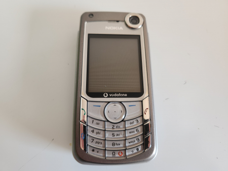 Telefoane mobile - Telefon Nokia 6680 RM-36 folosit impecabil