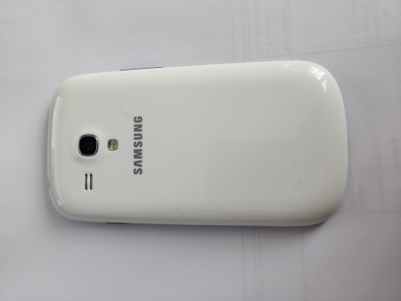 Telefon Samsung Galaxy S3 mini i8200 folosit cu garantie [1]