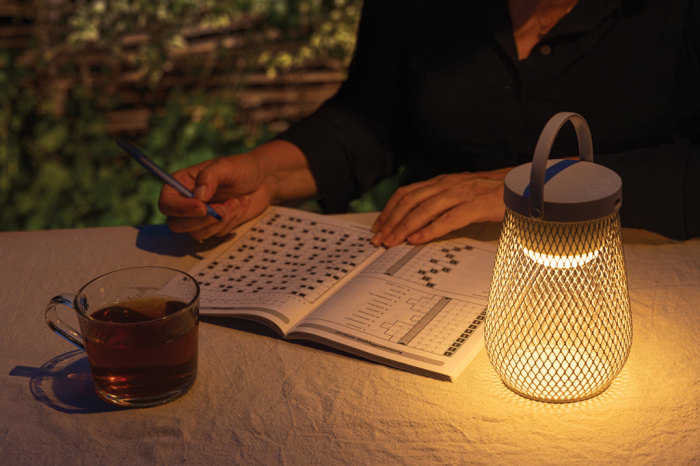 Lampa de masa Aurora din ABS reciclat RCS – reincarcabila USB-C, 24h autonomie [10]