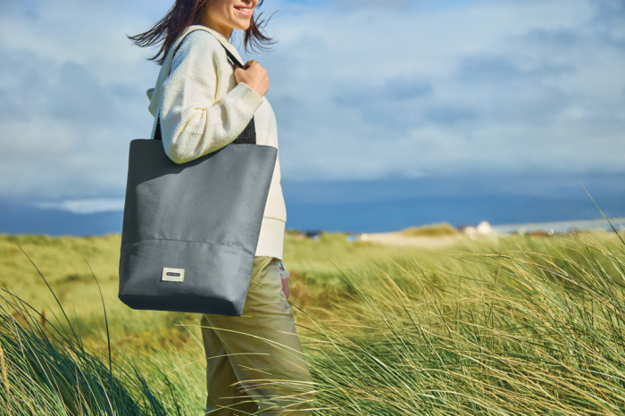 Geanta termoizolanta Black+Blum Tote 16L reciclata, etansa [24]