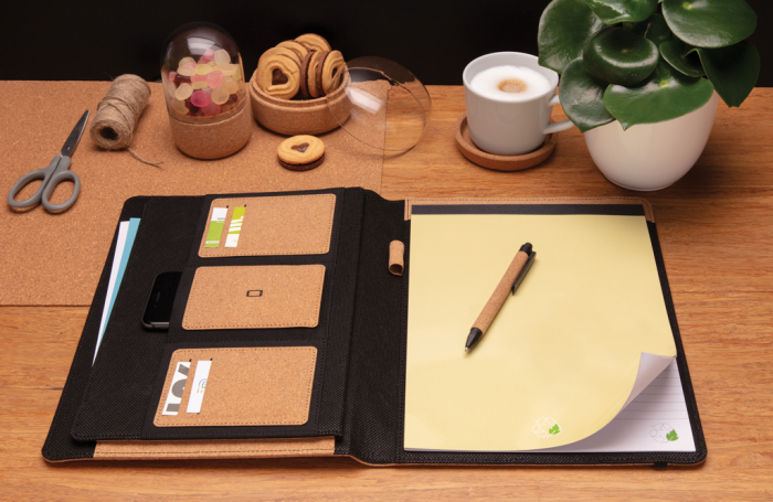 Mapa A4 deluxe din pluta naturala cu agenda si pix – eco si personalizabila [11]