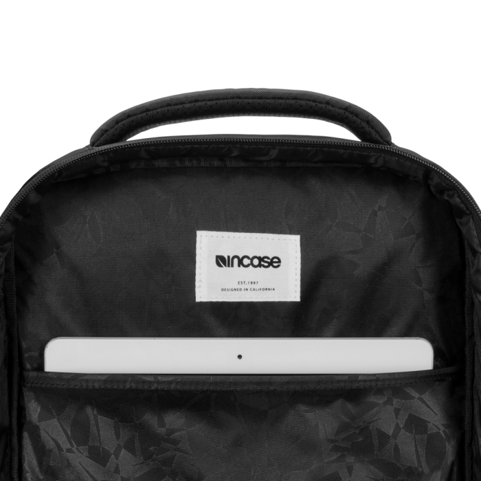 Rucsac Incase ICON Slim Pack pentru MacBook 16", compartiment captusit si buzunare cu acces rapid [14]