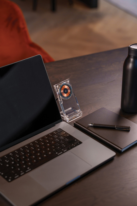 Stand de incarcare wireless magnetic 15W Magcharge, acrilic transparent [10]