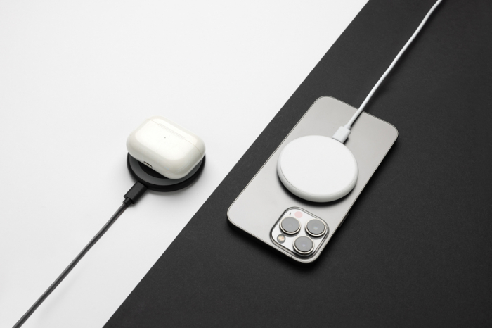 Pad de incarcare wireless magnetic 3-in-1 15W Magnapad, ABS reciclat RCS [7]