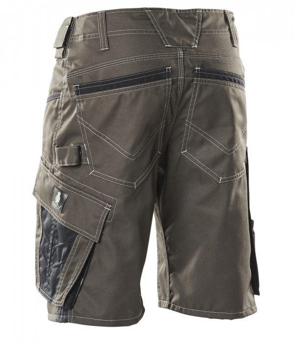 Pantaloni scurti barbati [11]