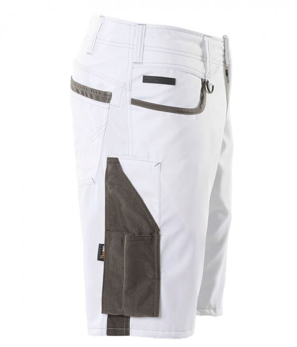 Pantaloni scurti barbati [20]
