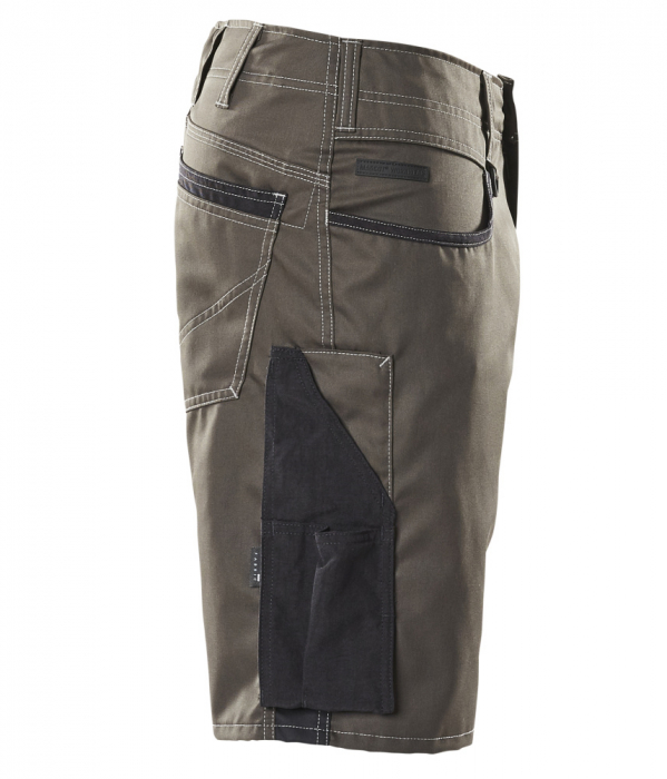 Pantaloni scurti barbati [19]