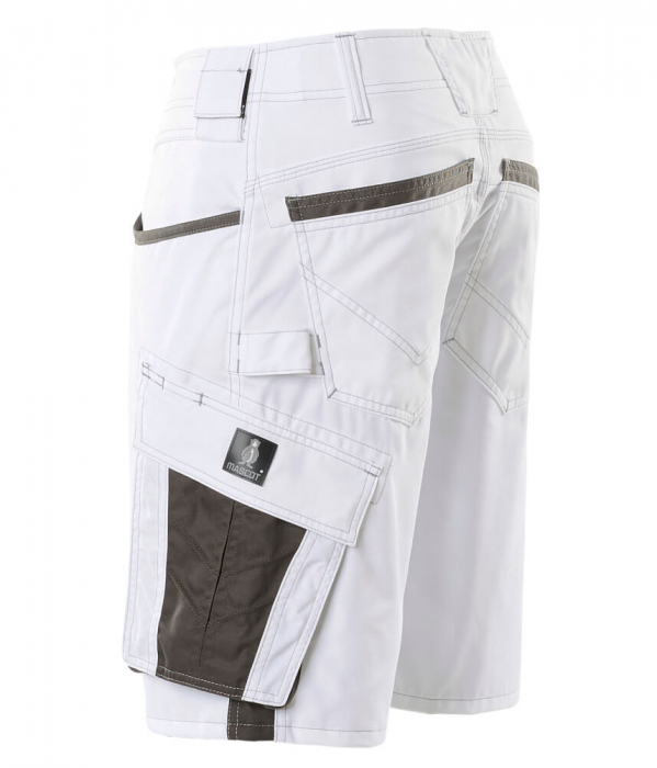 Pantaloni scurti barbati [9]