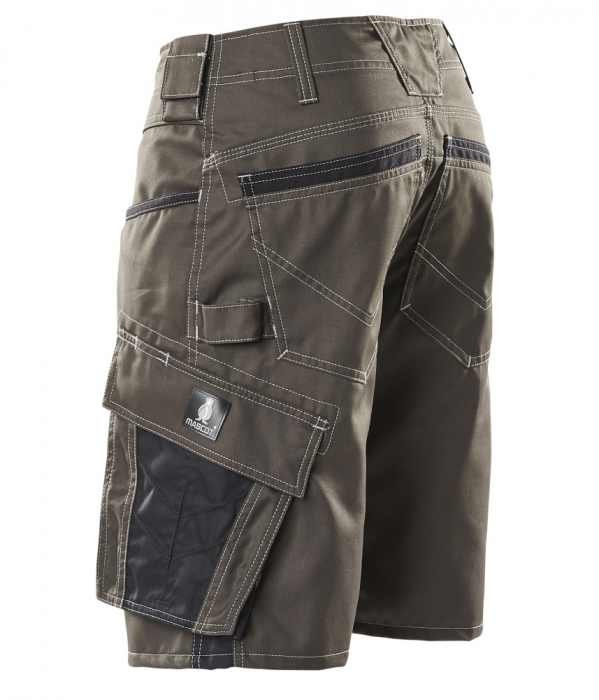Pantaloni scurti barbati [9]