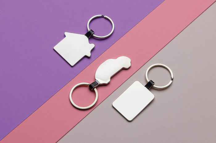 Breloc dreptunghi din aliaj de zinc reciclat RCS – minimalist si eco [8]