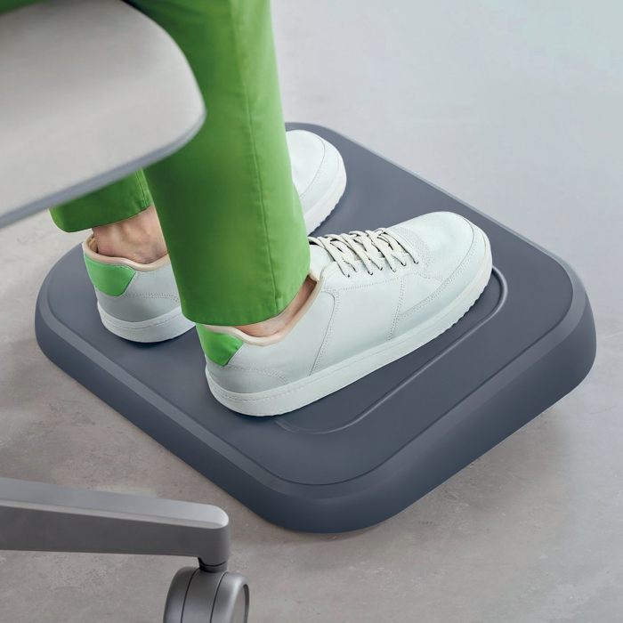 Suport Ergonomic Leitz Ergo – Ajustabil pentru Picioare, Plastic Partial Reciclat, Gri-Carbune [3]