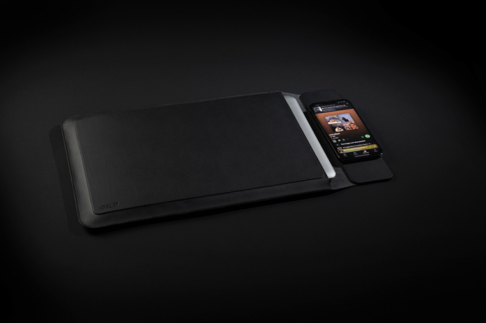 Husa laptop 14-15.6" cu incarcare wireless magnetica 15W Swiss Peak, poliester reciclat [10]