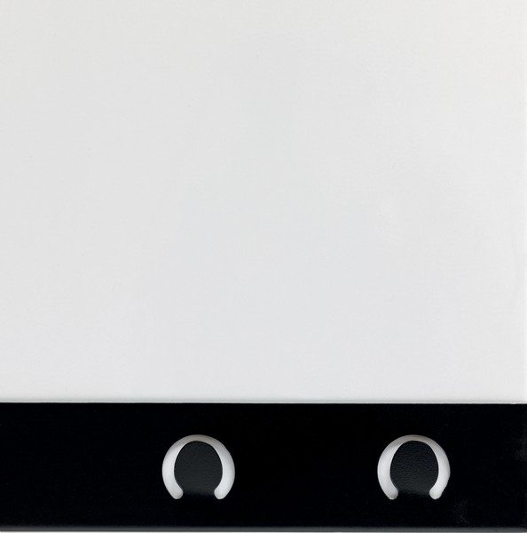 Tabla NOBO, 58x43 cm, magnetica, include marker, magneti si clip pentru notite, alb cu margini negre [4]