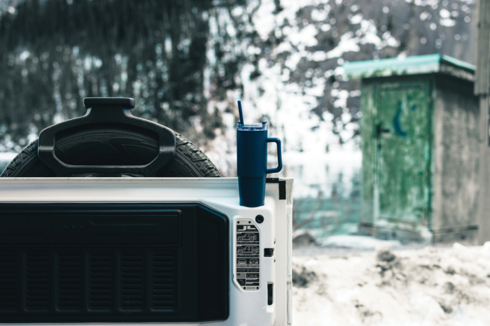 Pahar Tana plastic reciclat 750 ml cu maner si capac 3-in-1 [8]