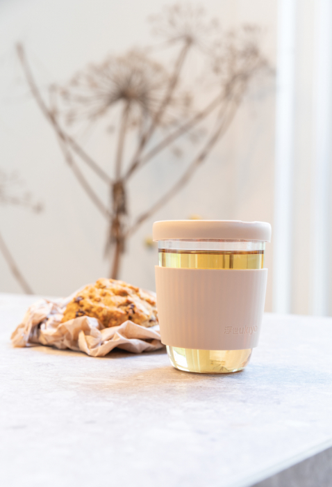 Pahar Ukiyo din sticla borosilicata cu capac si husa silicon, 360ml [8]