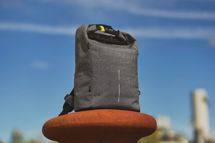 Rucsac Urban antifurt 27L, material rezistent la taiere [54]