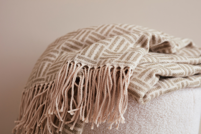 Patura VINGA Lenox – design geometric jacquard, acril 100% [6]
