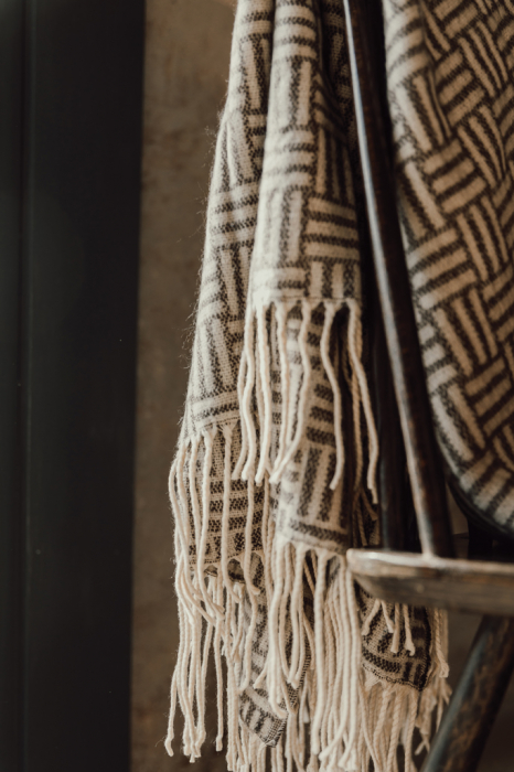 Patura VINGA Lenox – design geometric jacquard| acril 100% [13]