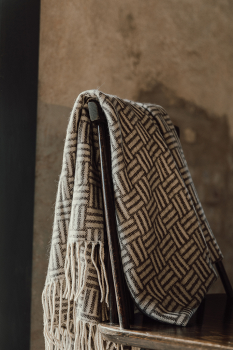 Patura VINGA Lenox – design geometric jacquard| acril 100% [12]