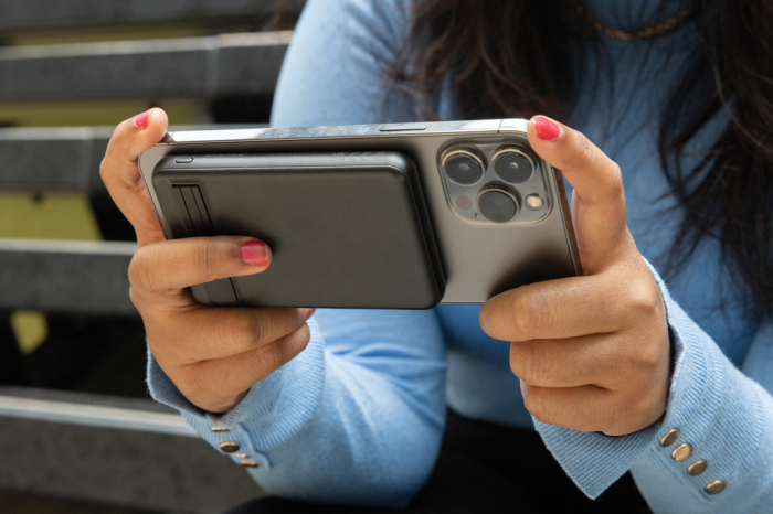 Powerbank magnetic wireless 5000 mAh bambus RCS, Zen [11]