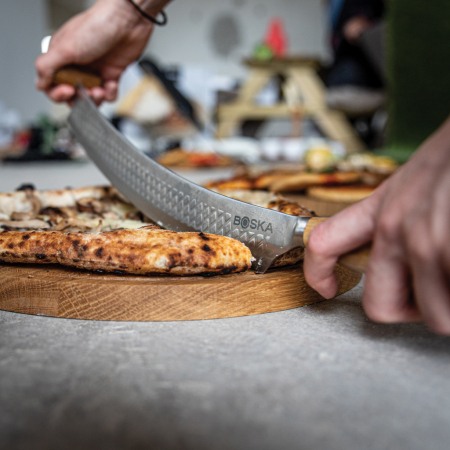 Cutit BOSKA Pizza & Cheese Oslo+Nr.4, otel inoxidabil, manere din stejar, iF Design Award [5]