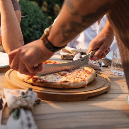 Cutit BOSKA Pizza & Cheese Oslo+Nr.4, otel inoxidabil, manere din stejar, iF Design Award [12]