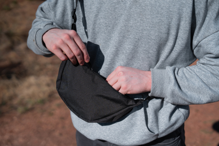 Geanta sling Crescent AWARE™ semiluna rPET [15]